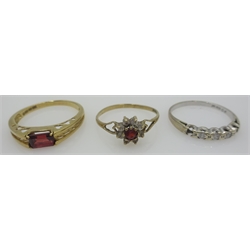  15ct ruby and seed pearl ring, 9ct signet ring, cluster dress rings, 9ct garnet ring etc (8)  