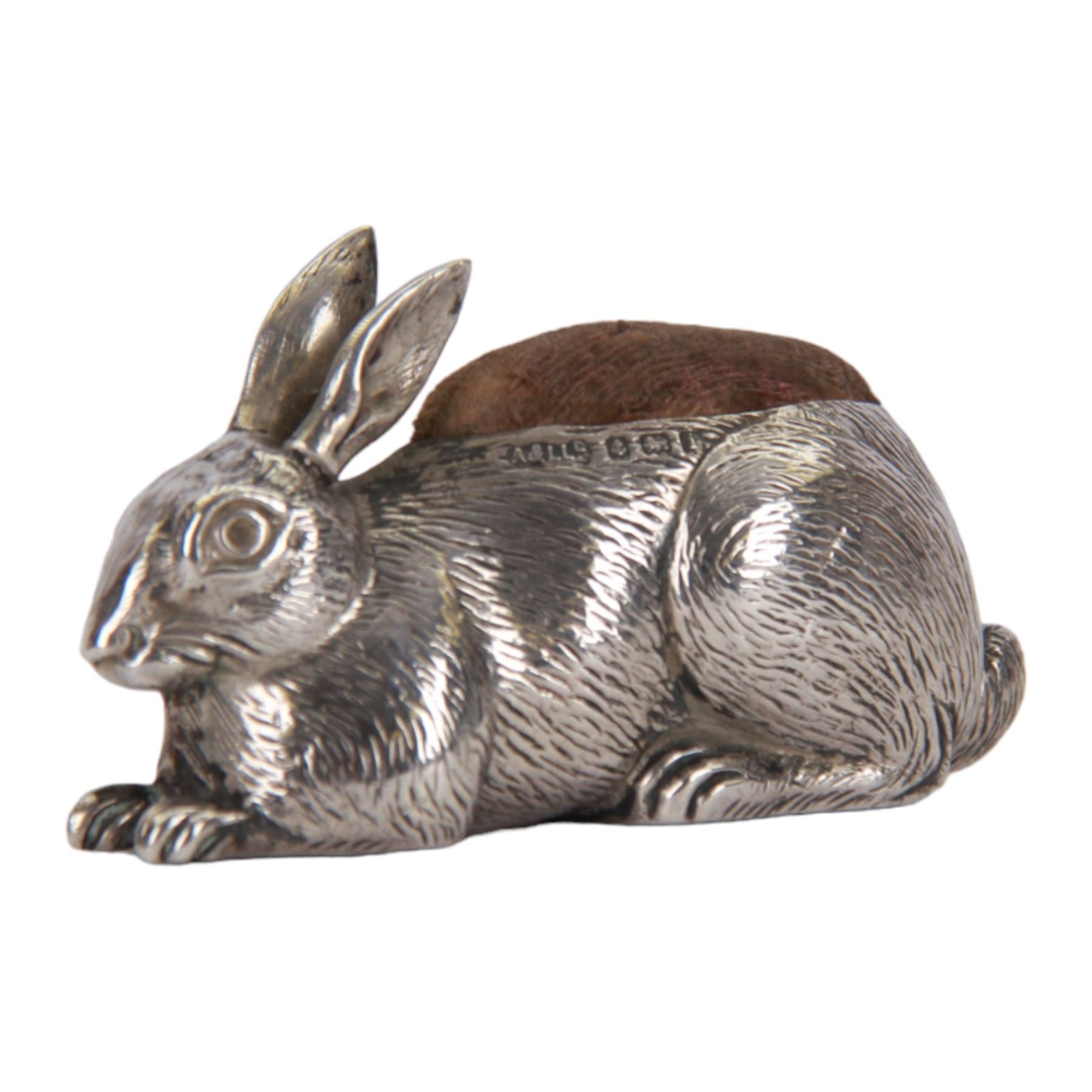Edwardian silver novelty pin cushion, modelled as a hare, hallmarked Adie & Lovekin Ltd, Birmingham 1908, L6.5cm