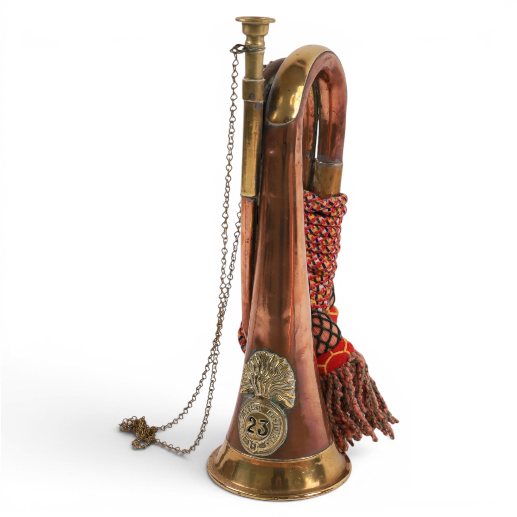 Royal Welsh Fusiliers 23rd Regiment bugle, together with copper hunting horn, midshipman dirk