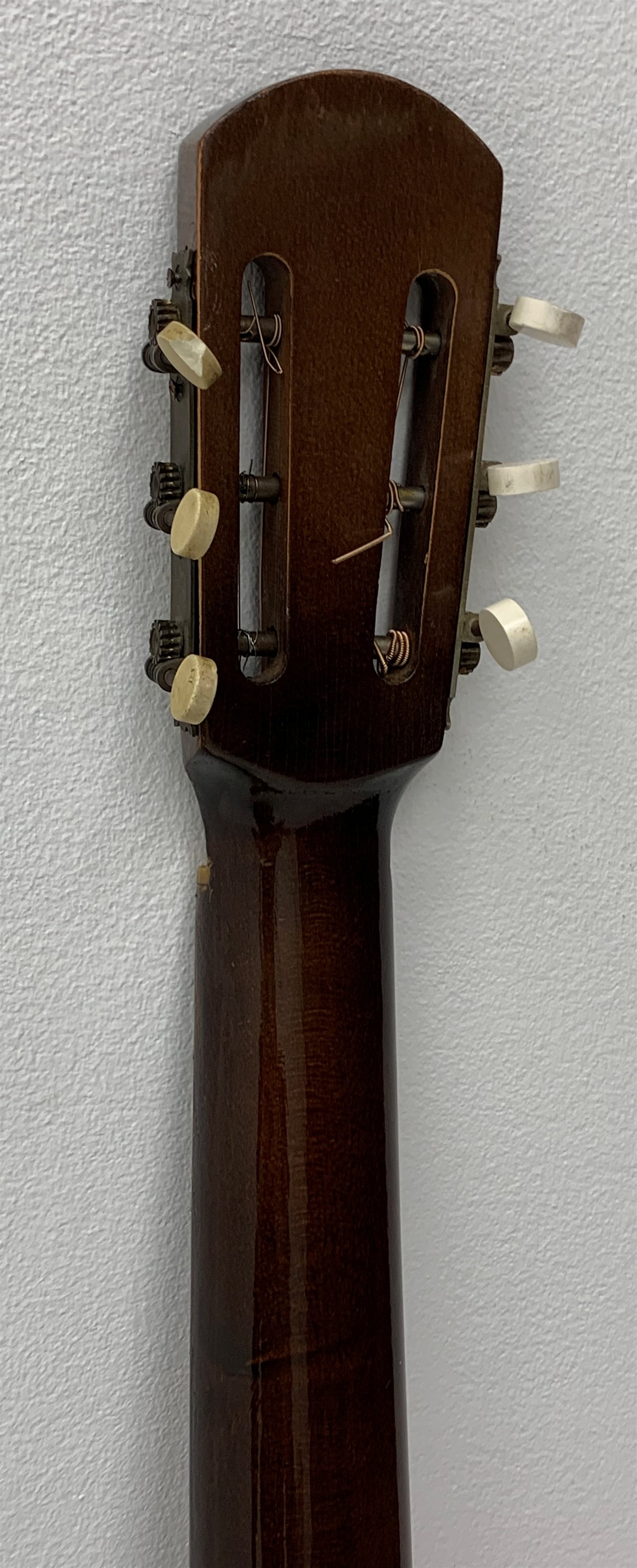 Melodija Menges vintage Parlour guitar 
