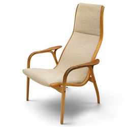 Yngve Ekström (1913-1988) for Swedese - pair of 'Lamino' bent-oak framed easy armchairs, the high reclined back over shaped swept arms and splayed supports, upholstered in beige fabric