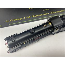 Ace Trains '0' gauge - E/10 Schools Class 4-4-0 locomotive 'Westminster' No.908 and tender in SR Wartime black; boxed with instructions, original packaging and invoice dated 26/09/2012 in outer delivery box