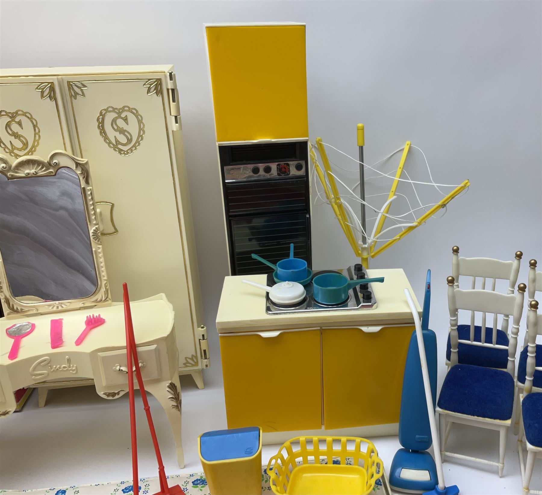 Sindy - Camping Buggy and Folding Tent, Bath, Shower, Washbasin unit and Hairdryer; all boxed; together with unboxed kitchen units, dining and bedroom furniture; and two bags of clothing and accessories