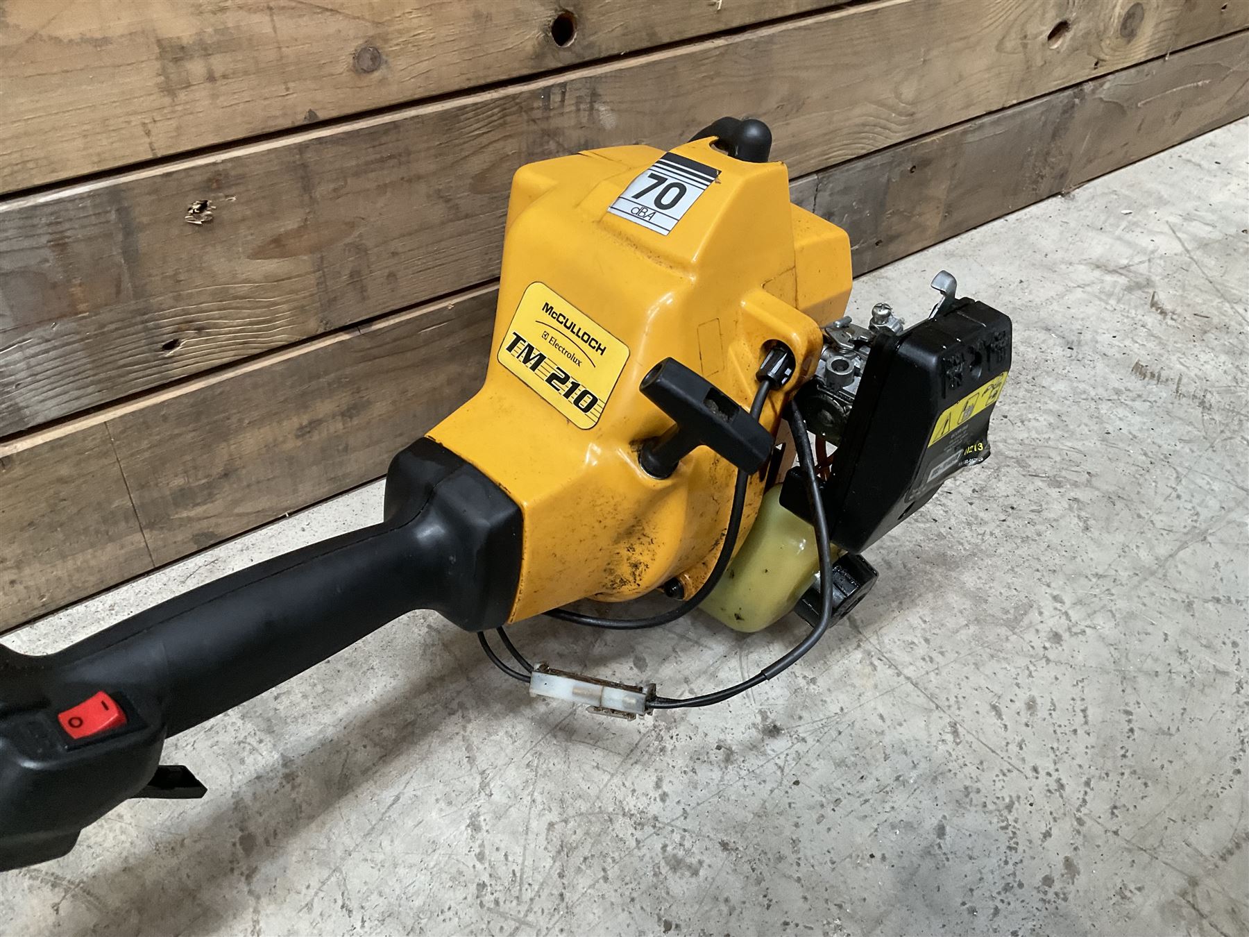 McCulloch TM210 petrol strimmer and a Black & Decker GT150 hedge cutter   