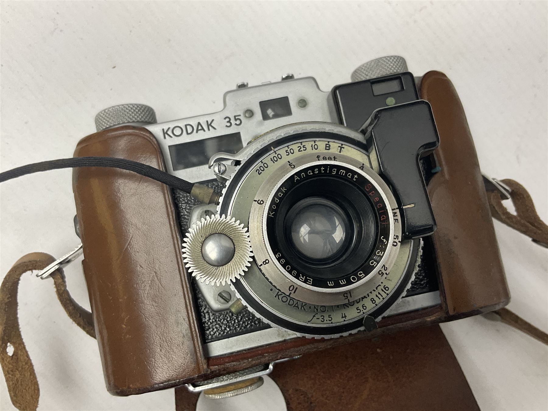 Collection of cameras and lenses, to include Pentax Program A camera body, serial no 123759, with 'Pentax-A zoom 1:3.5-4.5 28-80mm' len, Praktica EE2 camera body with 'Pentacon electric 1.8/50' lens etc, together with a Manfrotto tripod 