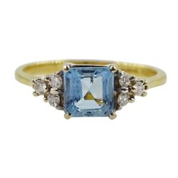 18ct gold princess cut aquamarine and six stone diamond ring, hallmarked