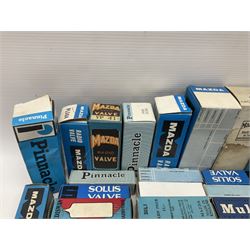 Collection of empty boxes for Pinnacle, Mazda, Mullard, Solus etc, thermionic vacuum tubes/valves, approximately 83