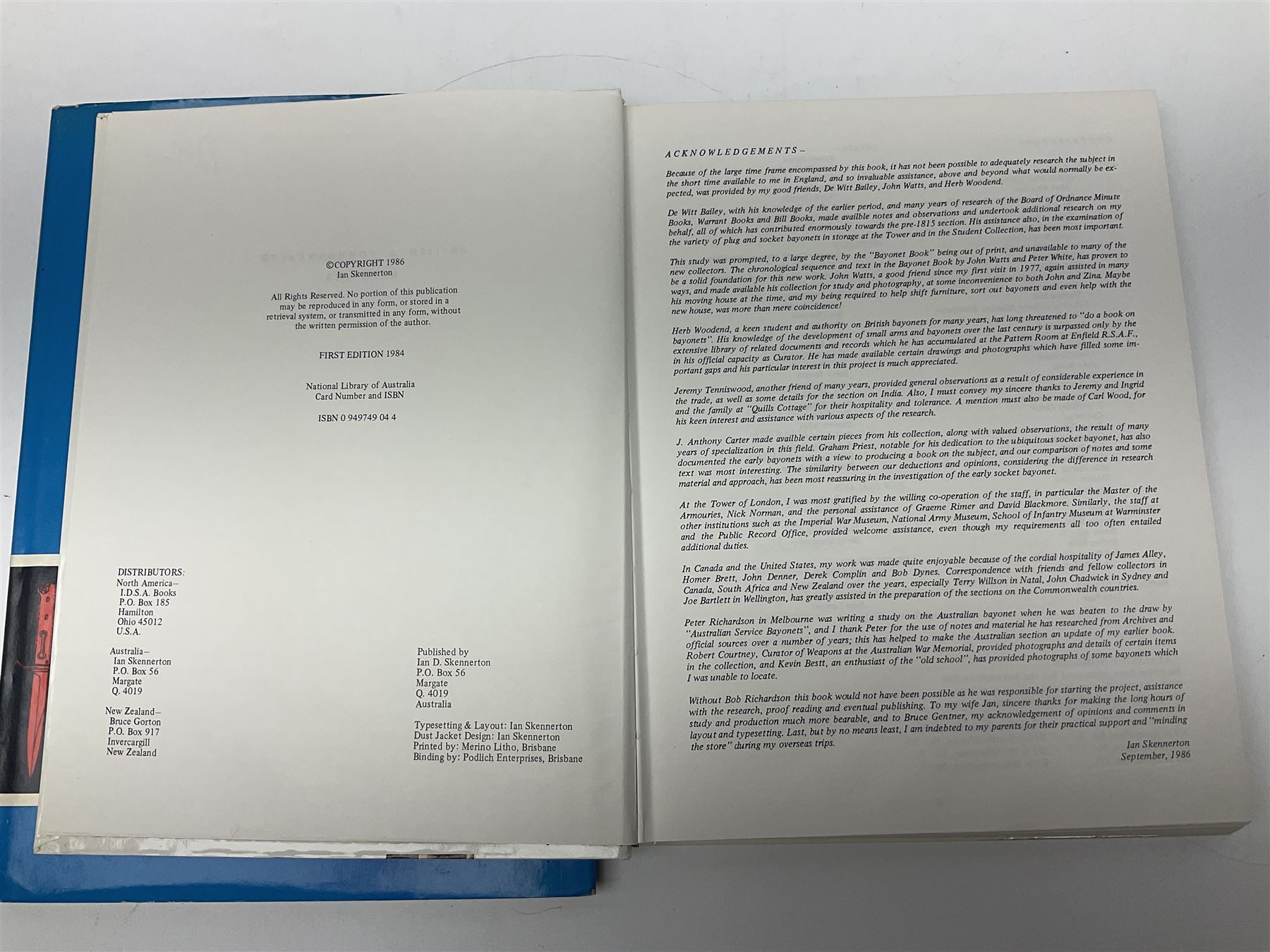 Five reference books on swords and bayonets comprising Skennerton & Richardson: British & Commonwealth Bayonets; Paul Keisling: Bayonets of the World; Leslie Southwick: The Price Guide to Antique Edged Weapons; J. Anthony Carter: Allied Bayonets of World War Two; and Les Armes Blanche (5)