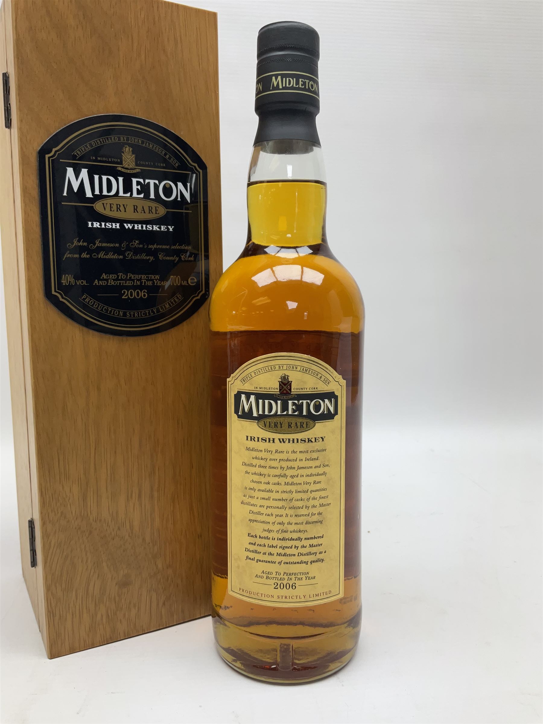 Midleton, 2006, Very Rare Irish Whiskey, 700ml, 40% vol, in original presentation box with certificate