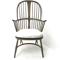 Ercol elm Windsor stick back armchair, turned supports joined by crinoline stretcher, W61cm