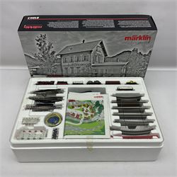 Marklin 'Z' gauge - No.81863 train set with 2-10-0 locomotive and six goods wagons; still factory sealed in box