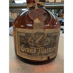 Grand Mariner triple orange whisky liquor, unknown contents and proof, minor damage to seal possible leakage, H31cm