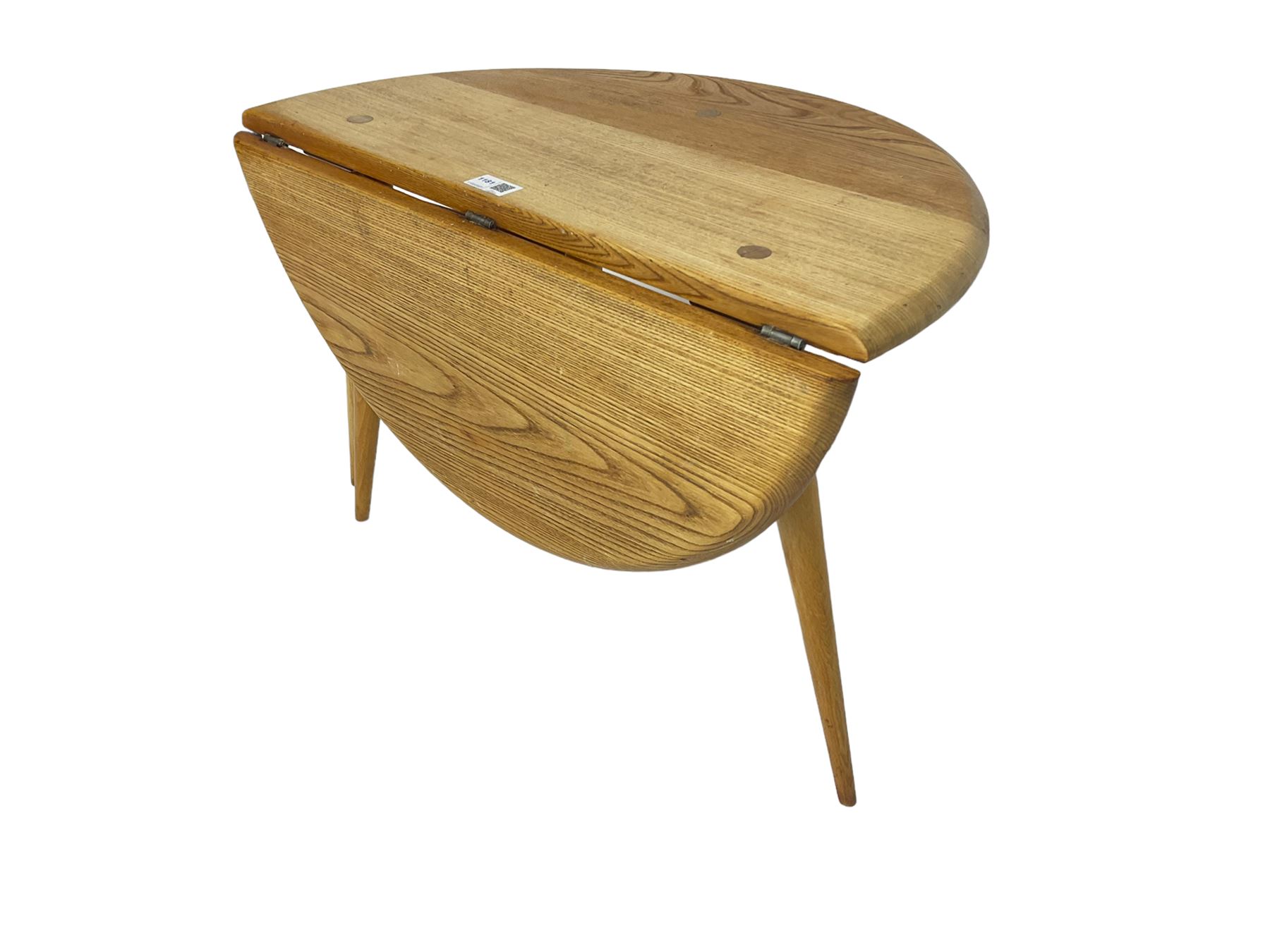 Ercol - elm and beech '308 Folding Occasional Table', circular top with gate-leg and splayed tapering supports