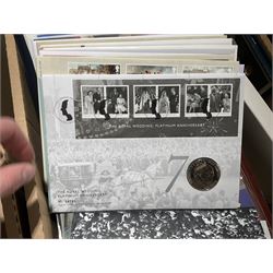 Approximately one hundred and fifteen Royal Mint coin covers, in two ring binder folders and loose, together with approximately 53 grams of Great British pre-1920 and approximately 68 grams of Great British pre-1947 silver threepence coins, and a small quantity of further pre-decimal coins