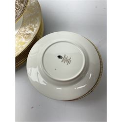 Wedgwood dinner wares decorated in the 'Gold Florentine' pattern, comprising eight dinner plates, eight 20cm dessert bowls and nine small 15cm plates, pattern no. W4219, all stamped beneath