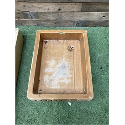 Set of three salt glazed sinks - THIS LOT IS TO BE COLLECTED BY APPOINTMENT FROM DUGGLEBY STORAGE, GREAT HILL, EASTFIELD, SCARBOROUGH, YO11 3TX