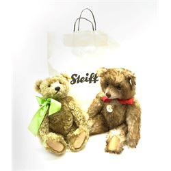 Two modern Steiff teddy bears - limited edition '1926 Replica' No.3922/6000 H19