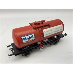 Heljan '0' gauge - Mobil Charringtons red fuel oil Tank no. 1005 and a Railfreight VAA Van in later Bauxite (2)