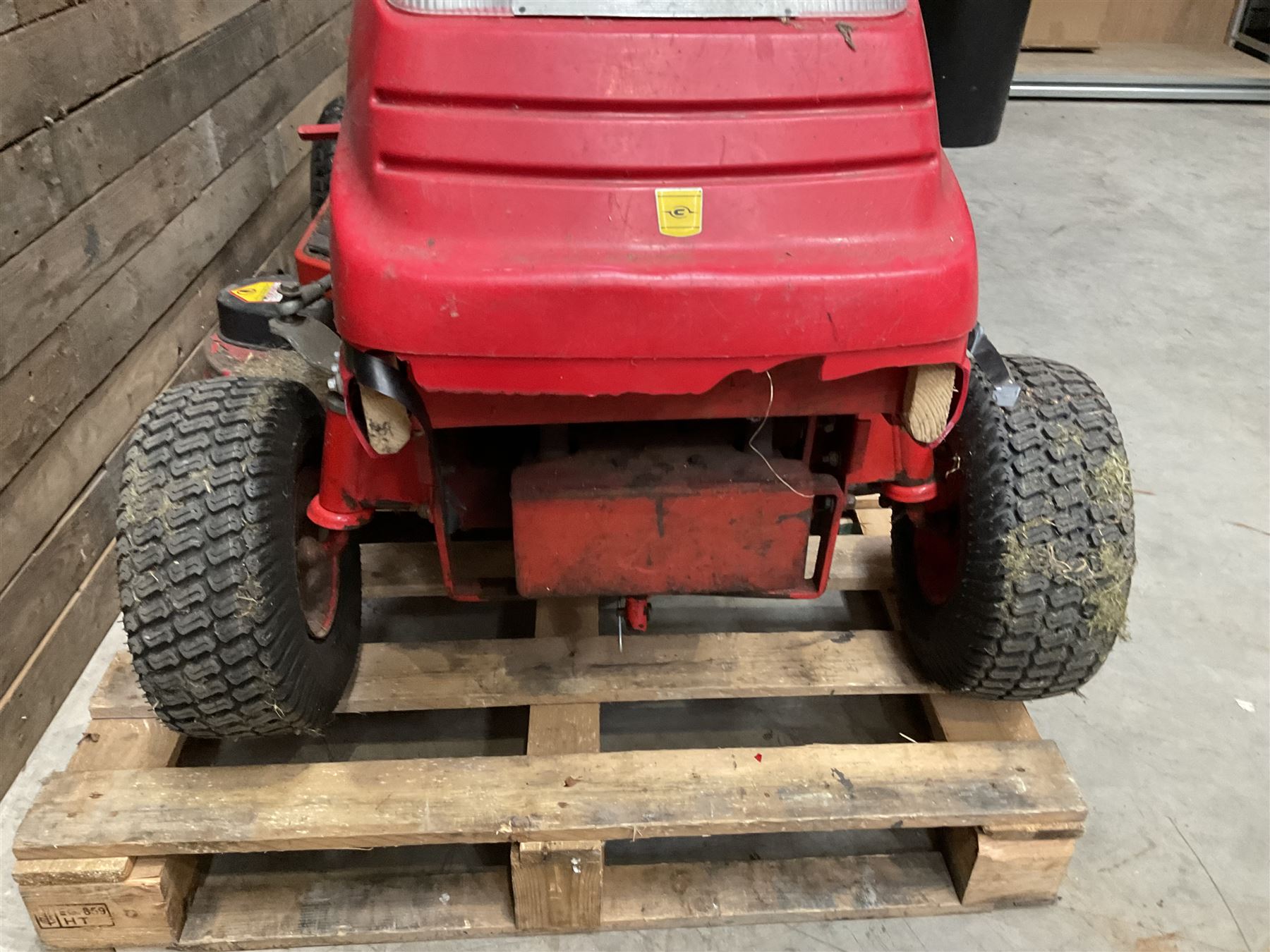 Countax K18 Twin ride on lawnmower 42” cut, with trailer and attachment 