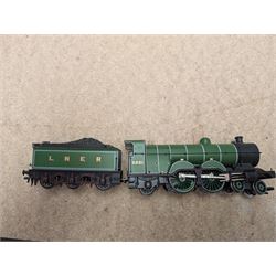 Bachmann '00' gauge 31765NRM National Railway Museum Edition GNR Class C1 Atlantic no. 3251 in LNER green livery, boxed