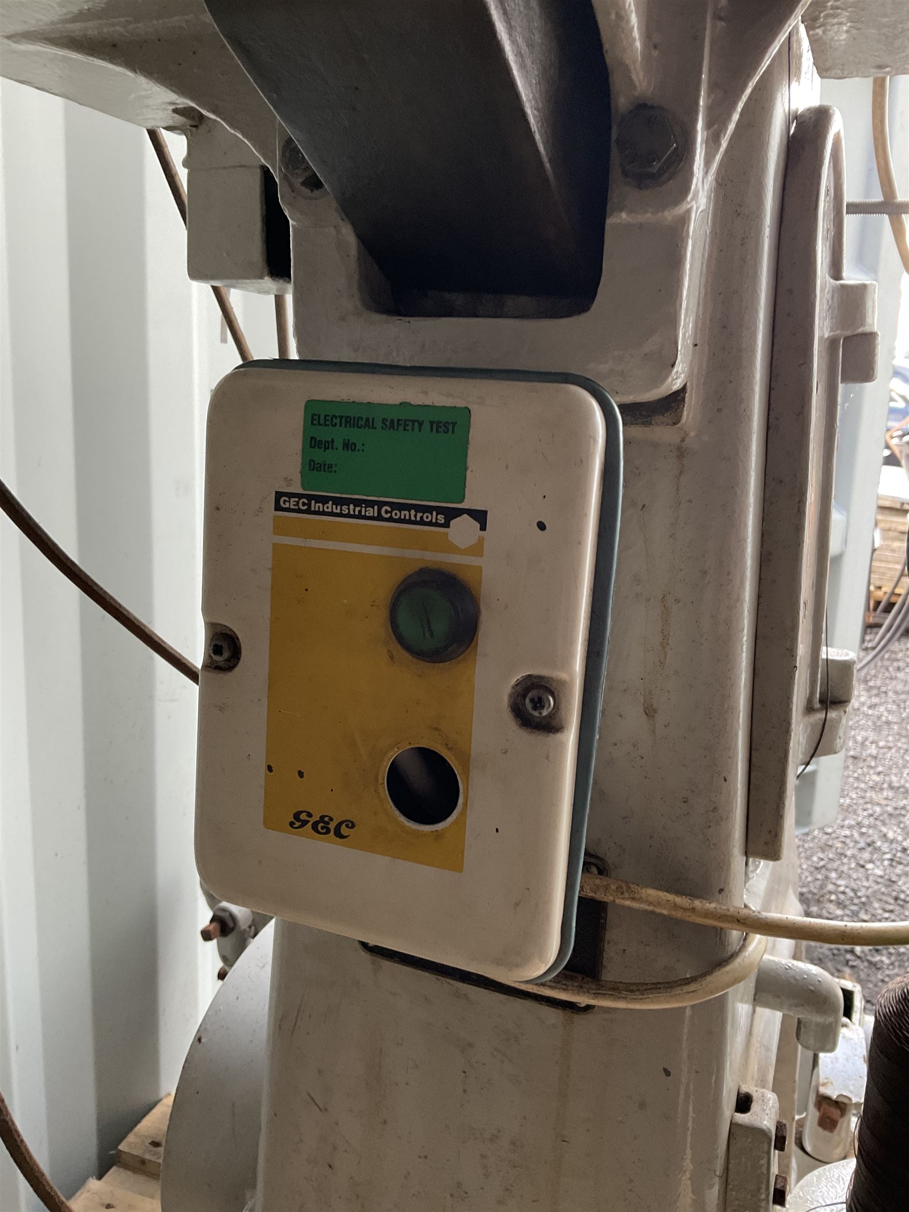 Electric leather sole stitcher  - THIS LOT IS TO BE COLLECTED BY APPOINTMENT FROM DUGGLEBY STORAGE, GREAT HILL, EASTFIELD, SCARBOROUGH, YO11 3TX