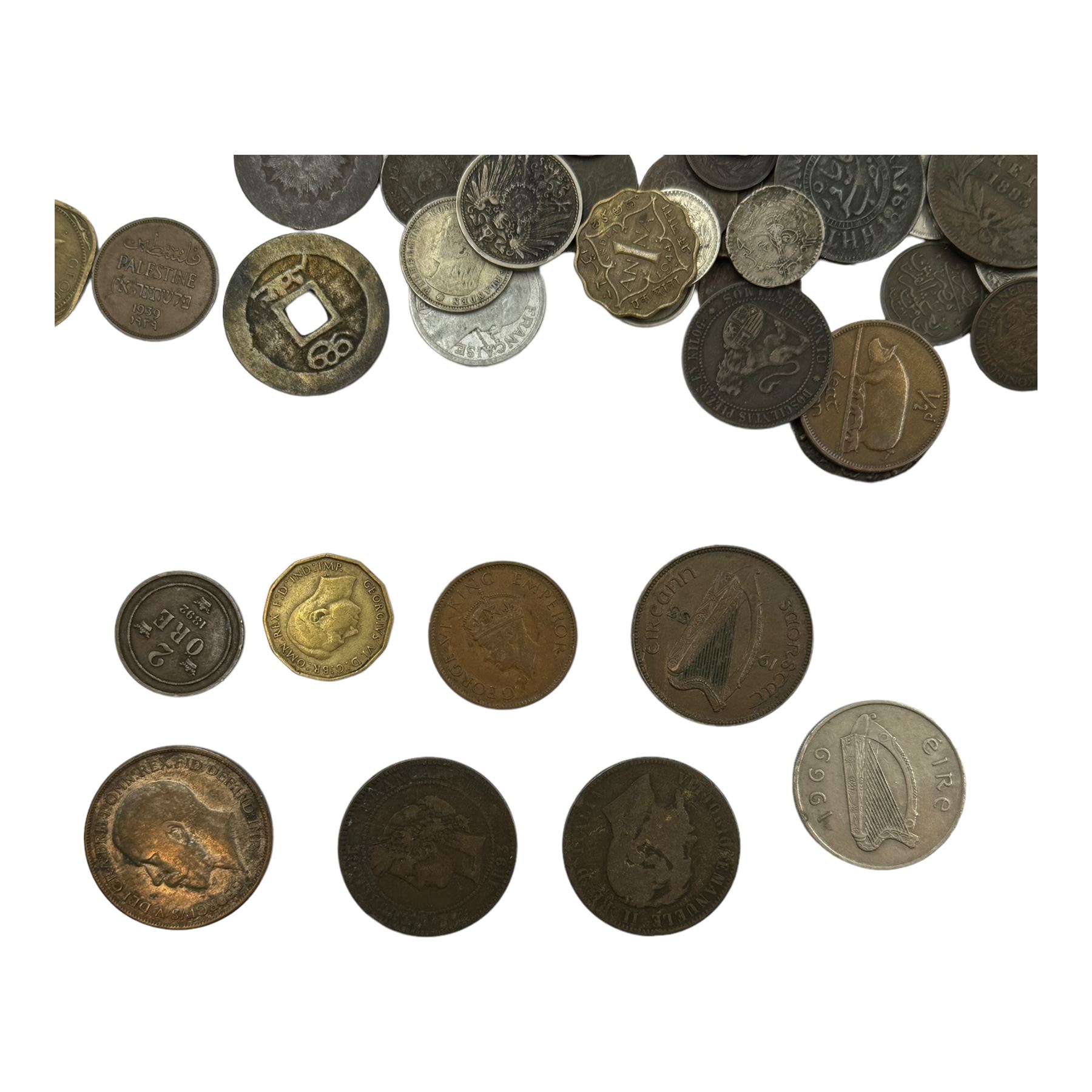 World coins, including United States of America 1828 one cent and 1859 one cent, Nova Scotia 1864 one cent, Newfoundland 1885 one cent, South Africa 1898 one penny etc