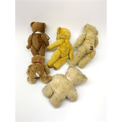 Nisbet CNC teddy bear wearing a bib H27cm; another CNC | Toys