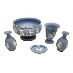 Wedgwood blue Jasperware pedestal bowl, together with pair of vases, further vase, and pin dish. (5). 
