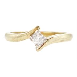 9ct gold single stone round brilliant cut diamond  ring, diamond approx 0.10 carat