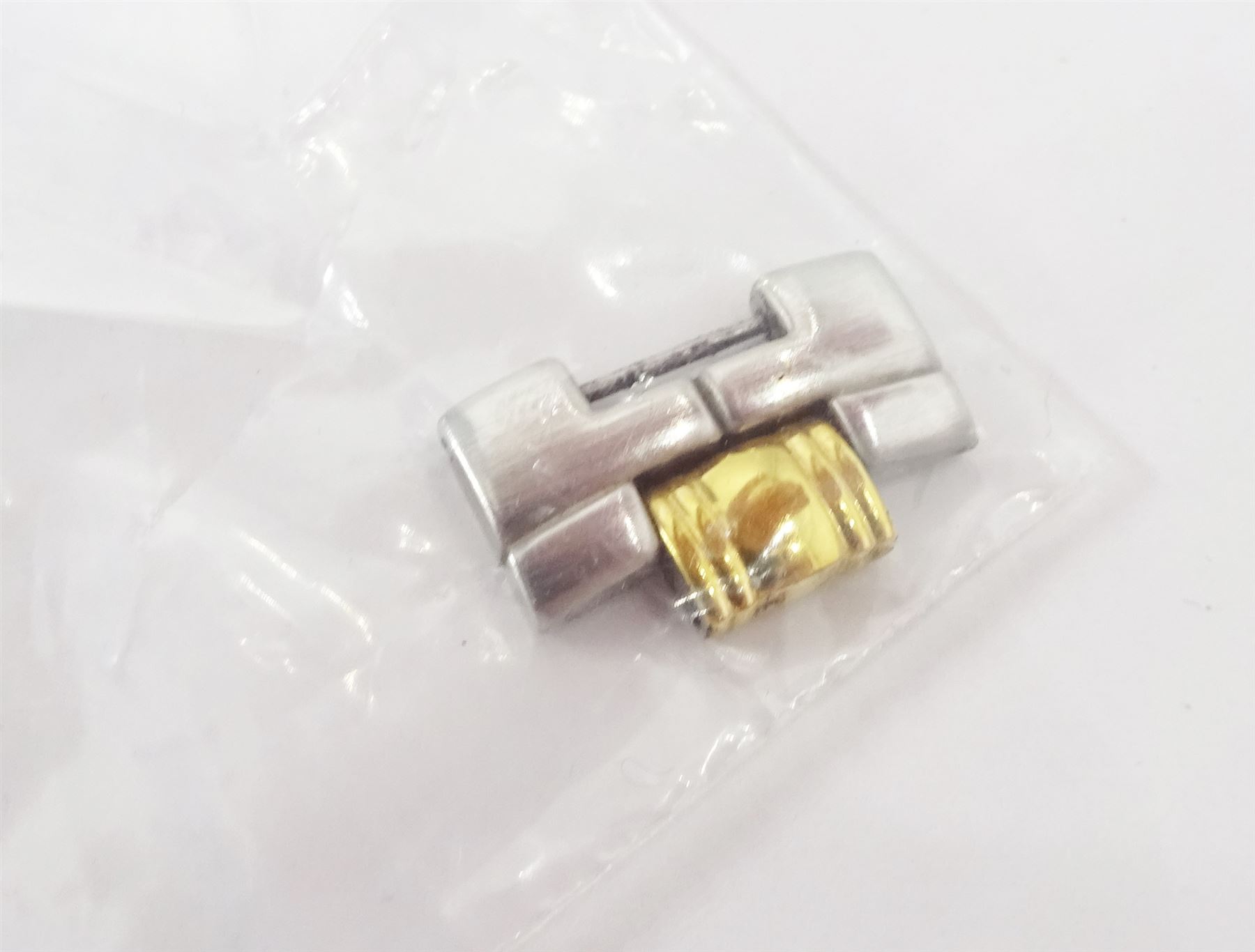 Longinges Flagship quartz two tone stainless steel bracelet wristwatch No. L5 651 3, with date aperture, boxed with papers and additional link