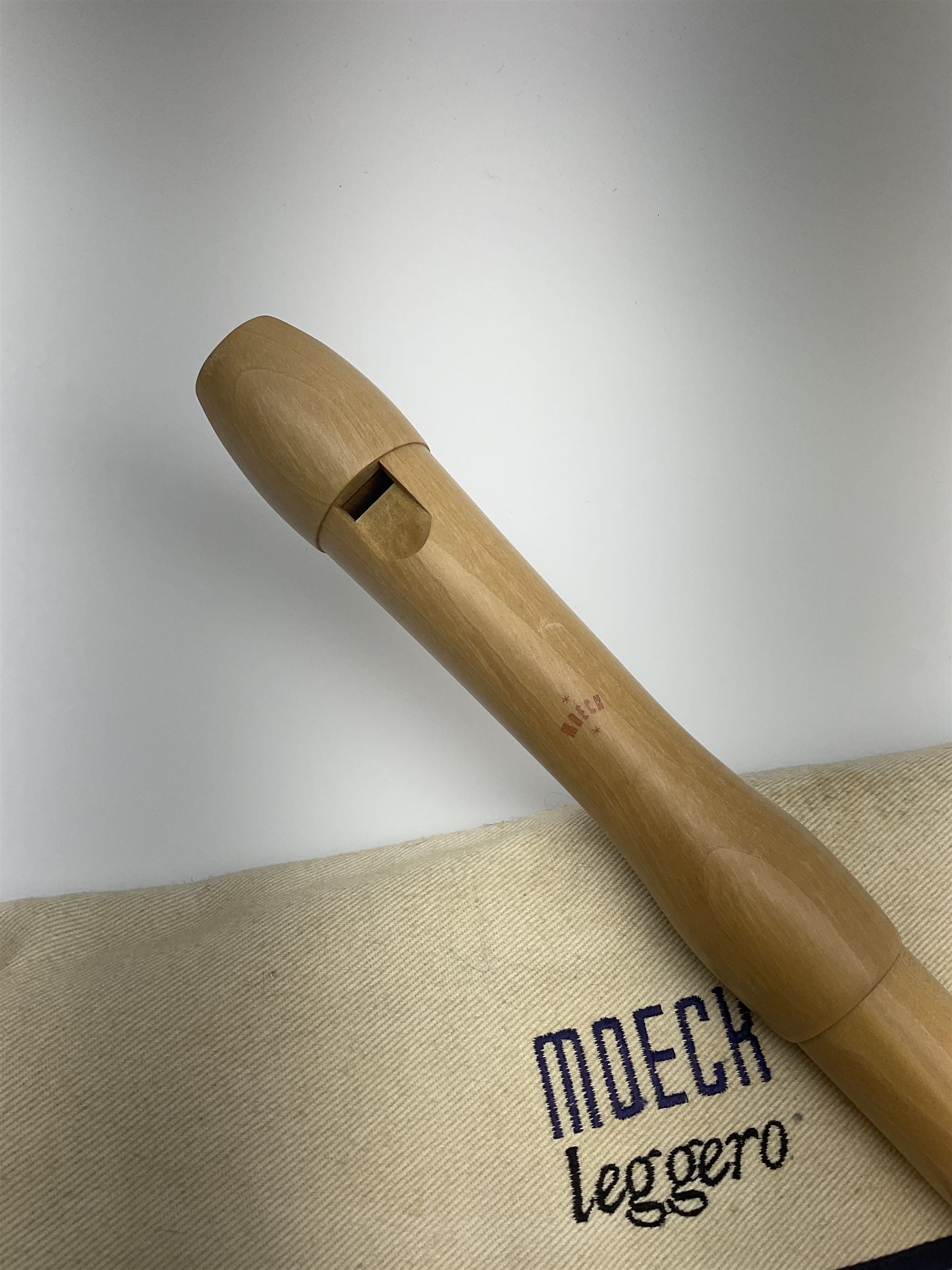 Moeck Flauto Leggero Barock Tenor 242L three-piece maple recorder, in carrying pouch