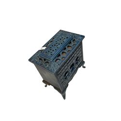 Poeles Nanquette - Art Deco 'Phebus' French enamel wood burning stove, indigo colour with pierced scrollwork decoration and acanthus leaves, on cabriole supports