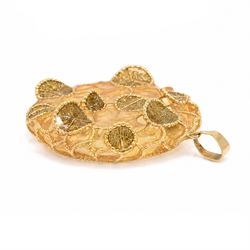 18ct gold plique-à-jour circular pendant, yellow and gold glitter plique-à-jour decoration, some raised within a beaded and rope twist framework, stamped 750