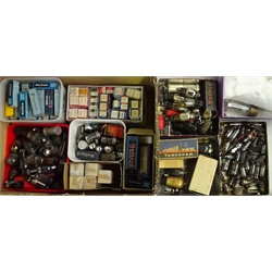  Quantity of radio and other valves, many unused in boxes  
