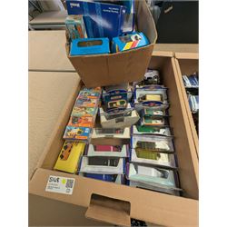 Collection of die-cast vehicles, including Crestley Collection, Bburago, Limited Edition Oxford Die-Cast and sealed Matchbox examples, some boxed