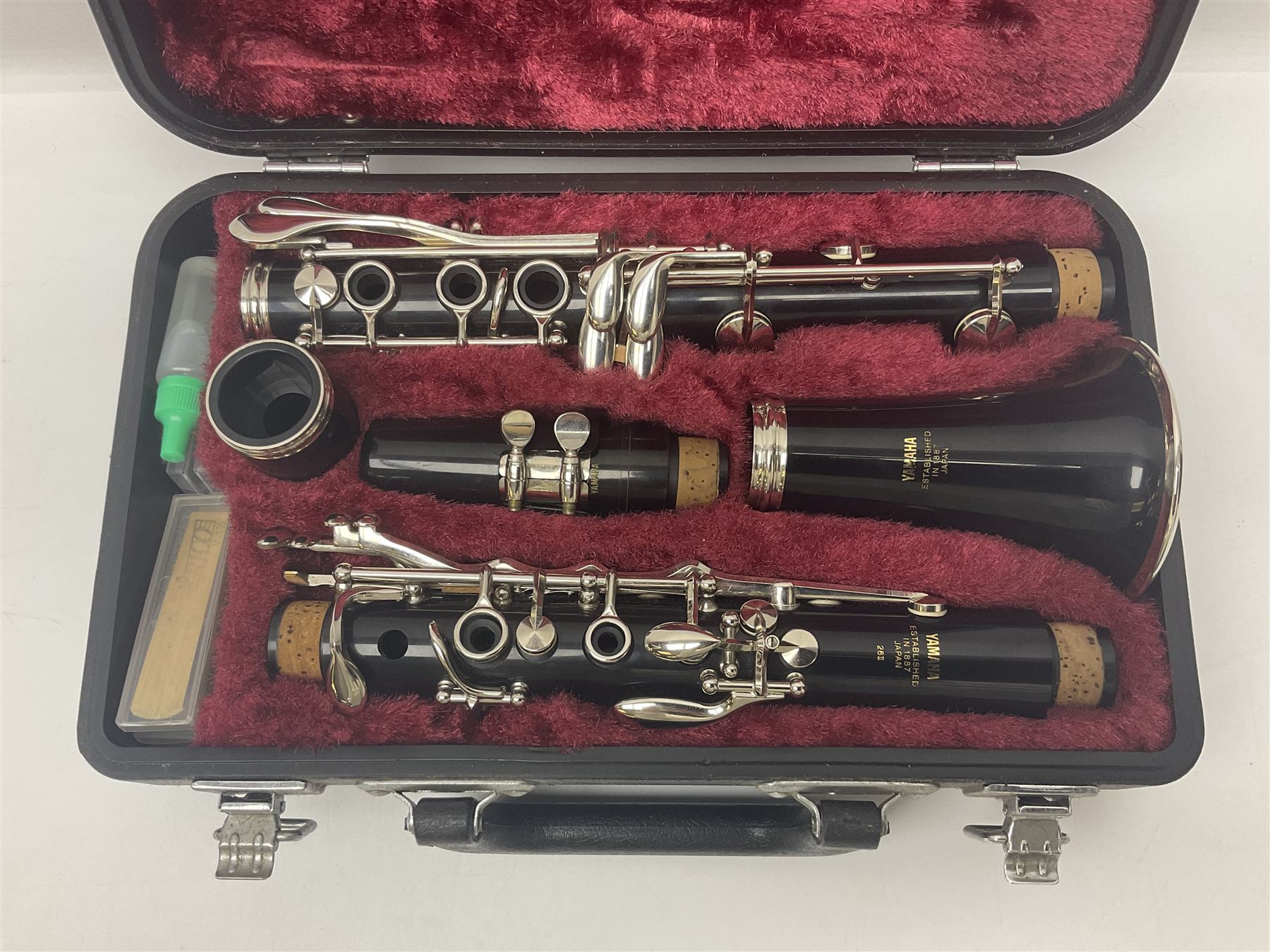 Yamaha 26II five-piece clarinet, serial no.027761; in fitted case with accessories