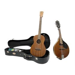 Palmer eight-string mandolin with mahogany back, simulated ivory and mother-of-pearl mounts L67cm; and Mahalo mahogany cased baritone scale ukulele, model no.U320B, L76cm; in hard carrying case (2)