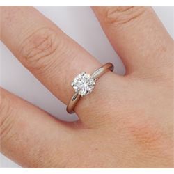 Platinum single stone round brilliant cut diamond ring, hallmarked, diamond 0.91 carat, colour F, clarity SI2, with GIA report