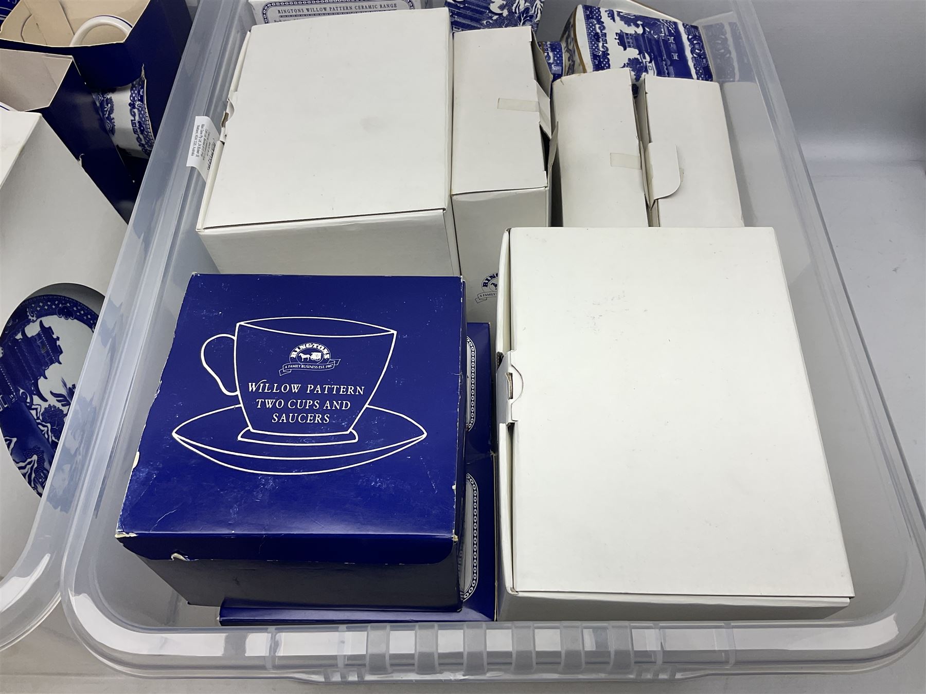 Large quantity of Ringtons blue and white Willow pattern ceramics, to include exclusive collectors examples, dinner plates, teapots, breakfast set, etc, predominantly boxed, four Capodimonte figures comprising example modelled as a girl reading with a puppy, boy giving a bone to a dog, boy reading on cushion and tramp boy sat cross legged with umbrella, together with three The Leonardo Collection figures comprising Midsummer Melody, Alfresco and Butterfly Catchers