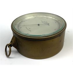 WW1 brass cased compensated barometer with altimeter scale by J. Hicks 8/9/10 Hatton Garden London No.2768, of drum shaped form, the silvered dial dated 1917, with impressed broad arrow mark to back and suspension ring to top D12cm