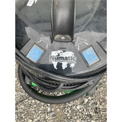 “Numatic George”, wet and dry bagged cylinder vacuum cleaner, no attachments 