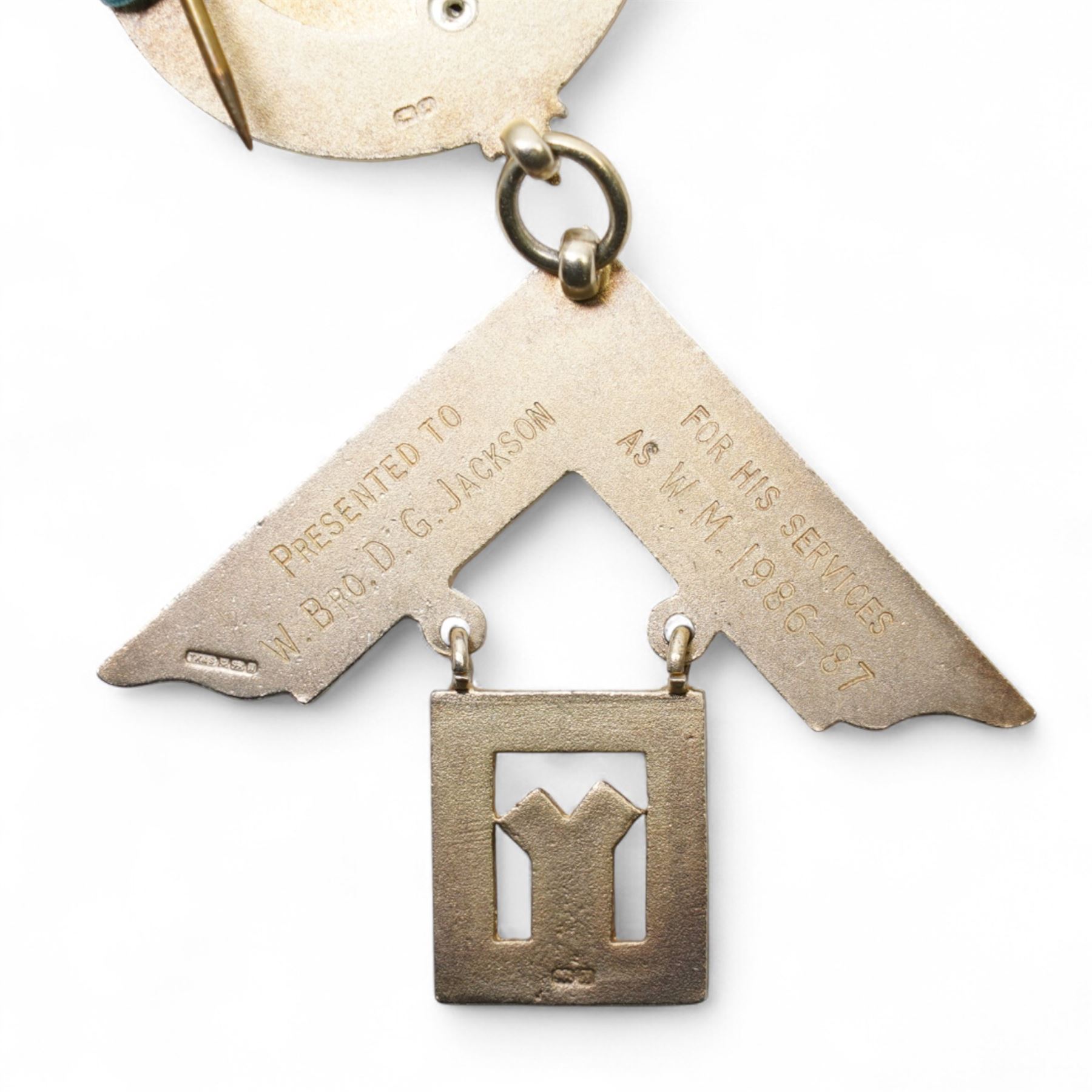 Victorian silver gilt Masonic Rose Croix collar jewel London 1875 Maker Henry Thomas Lamb, Scarborough Lodge silver gilt and enamel Past Masters Jewel, Malta Grand Craft collar jewel, silver and enamel Royal Order of the Red Branch and various other Masonic jewels 