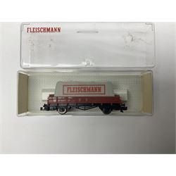 Fleischmann ‘N’ gauge ‘Piccolo’ - sixteen carriages, wagons and cars comprising nos. 8051, 8052, 8055, 8064, 8119K, 8127, 8128, 8129, 8202, 8211, 8224, 8240, 8281, 8301, 8500, 9372; along with Minitrix N503 Shock Van and 13576 6 ton Mineral Wagon; boxed and loose (18) 