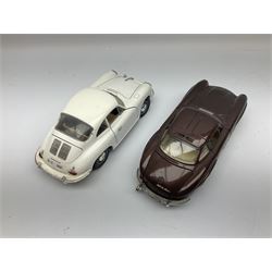 Bburago - eight 1:18 scale models including Porsche 365B 1961; Chrysler Crossfire; Chevrolet Corvette 1957; Mercedes Benz 300SL; Ferrari Testarossa 1984 etc; all unboxed (8)