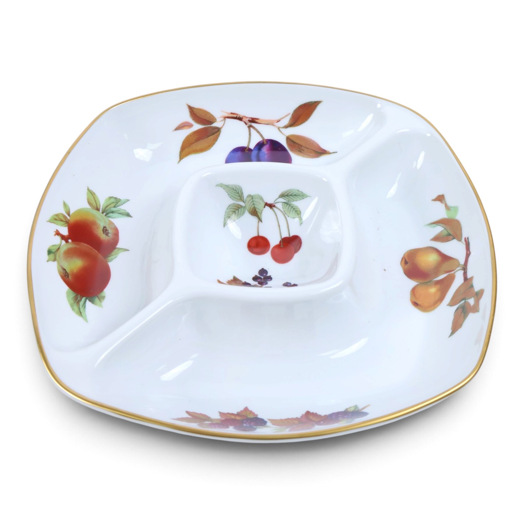 Collection of Royal Worcester Evesham and Evsham Vale, including  dinner plates, serving dishes salt and pepper etc