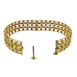 Middle Eastern 19ct gold open work design hinged bangle