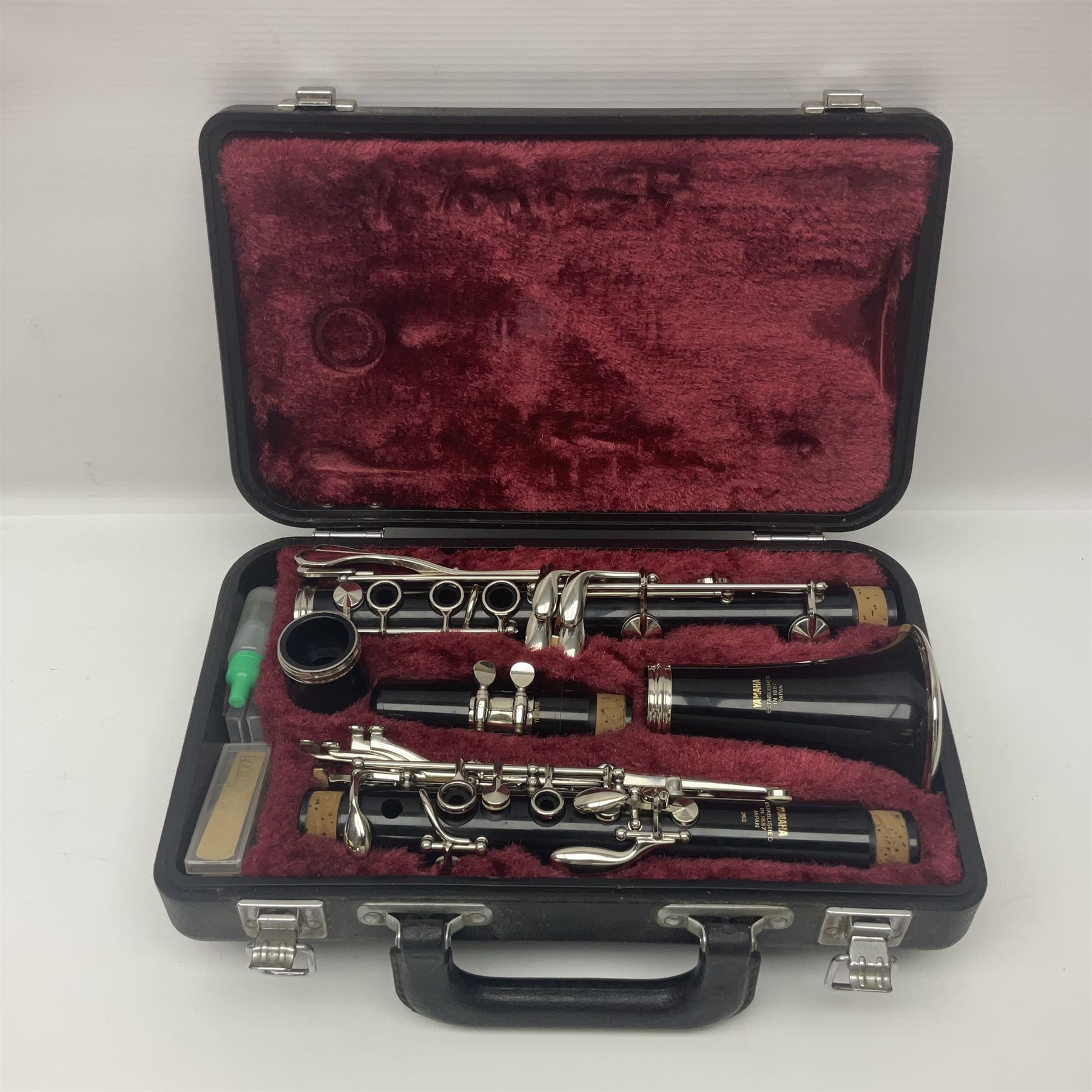 Yamaha 26II five-piece clarinet, serial no.027761; in fitted case with accessories