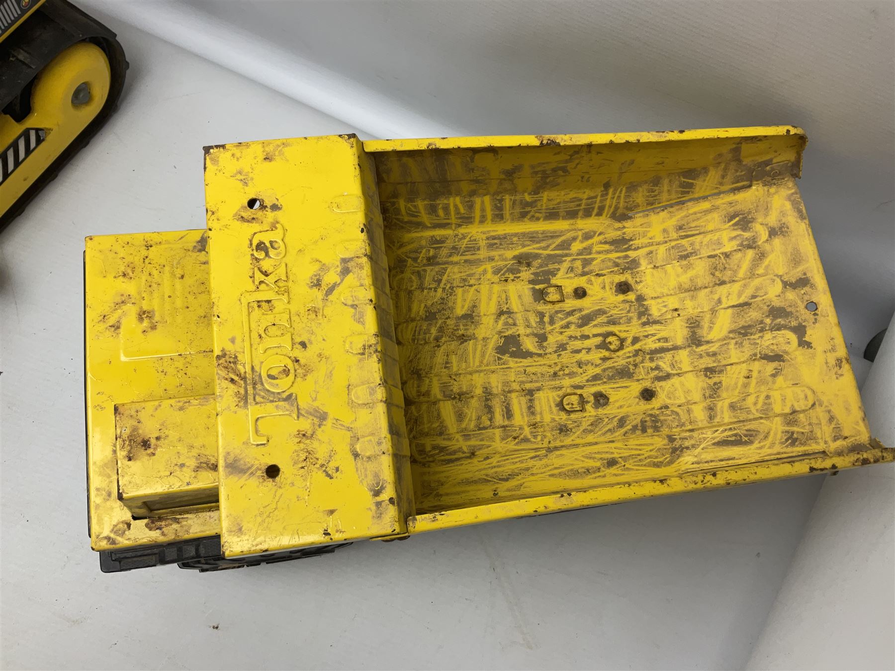 Tonka - five large scale pressed steel vehicles comprising Cement Mixer, Mobile Crane, Bulldozer and two Dumper Trucks (5)