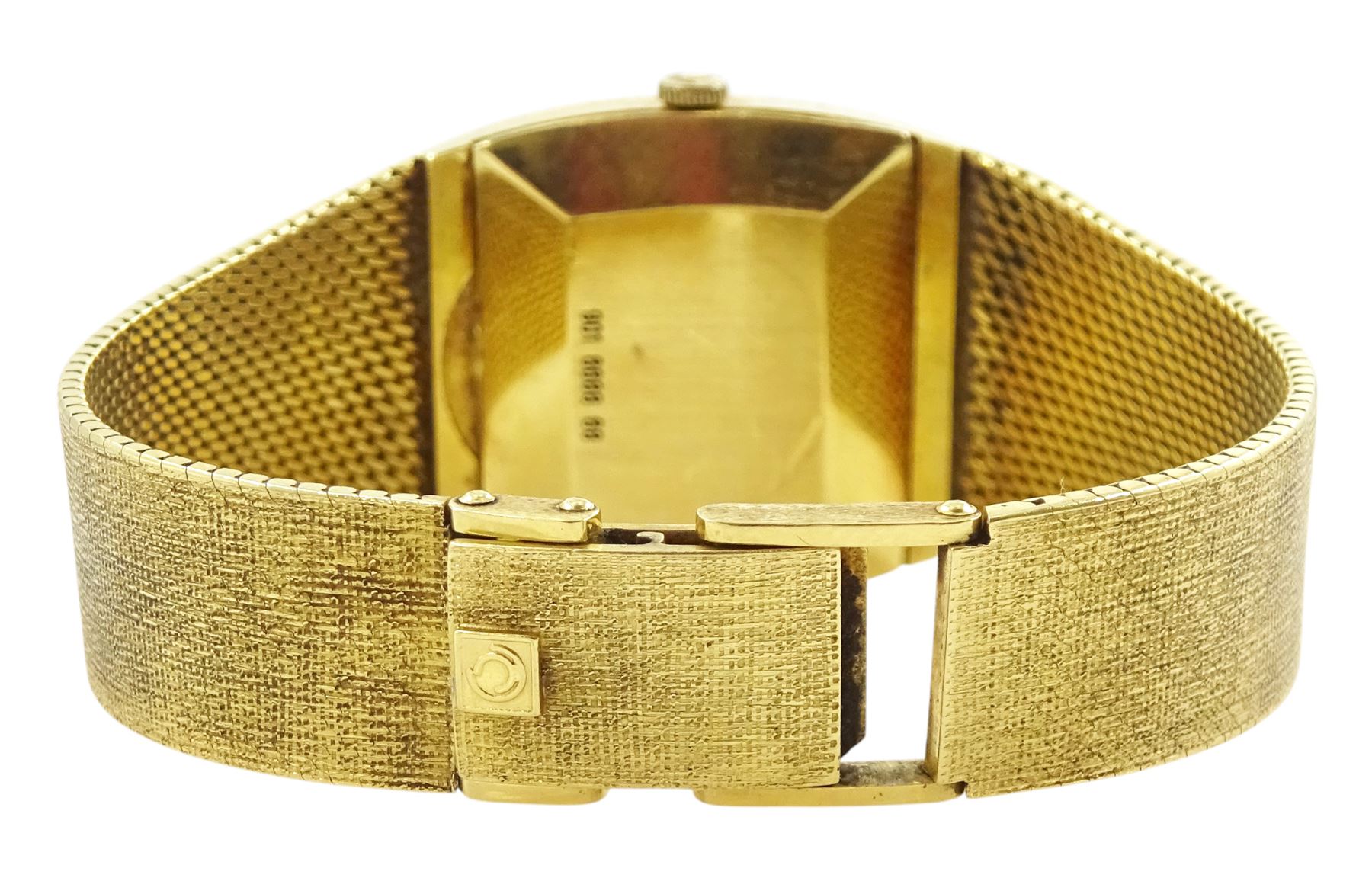 Certina Mayfair gentleman's 18ct gold automatic wristwatch, champagne dial with baton hour markers, Helvetia hallmark, on integral 18ct gold bracelet, stamped 750