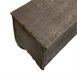 16th/17th century oak six plank boarded kist 